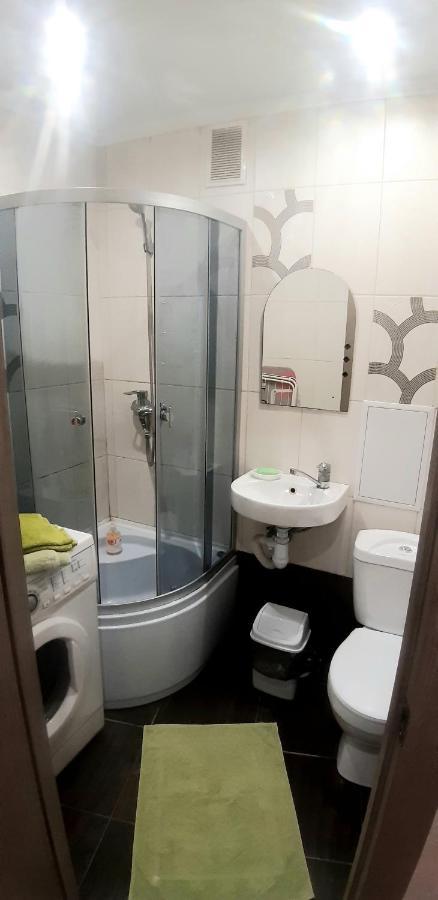 Apartment On Artyleriiska 2 With River View Mykolajiw Exterior foto